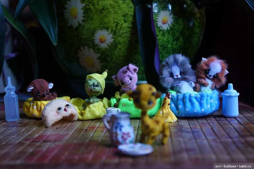 Чудесный мир миниатюрных зверят. Часть 2. Котята, щенки... и крокодил / Авторская игрушка (фото 2)