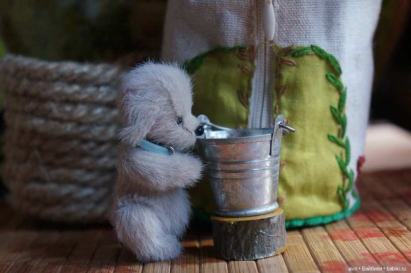 Маленький отважный Томми побеждает медведя / Авторская игрушка (фото 7)