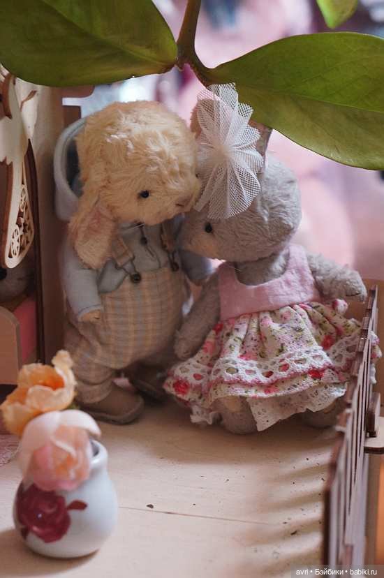 Кто притаился в нашем доме? Авторская игрушка