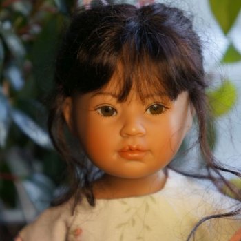 Сложности знакомства... Мона приехала