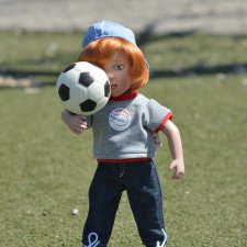 Футболист. Спортивная семья Цвергназе продолжает. Zwergnase Junior