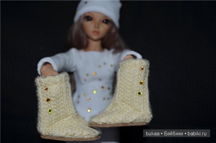 Все девочки любят стразы — Одежда и обувь для кукол своими руками: фото (фото 2)