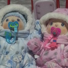 Малыши Rubens Barn на прогулке