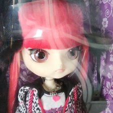 Dal Phoebe семейство пуллип