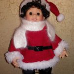 Фирменные аутфиты для кукол.