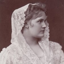 Дамы на старинных фотографиях