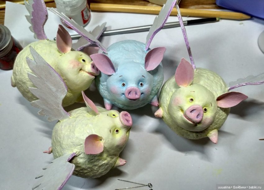 МК Крылатые Свинки из папье-машее
