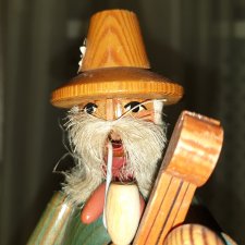 Винтажная фигурка Erzgebirgische Volkskunst, виолончелист