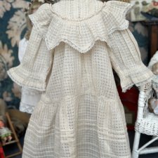Очень красивое платье для Антикварной куклы .