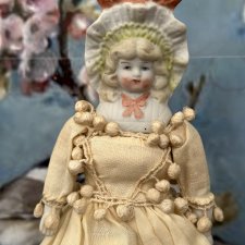 Немецкая кукла на мягком теле.