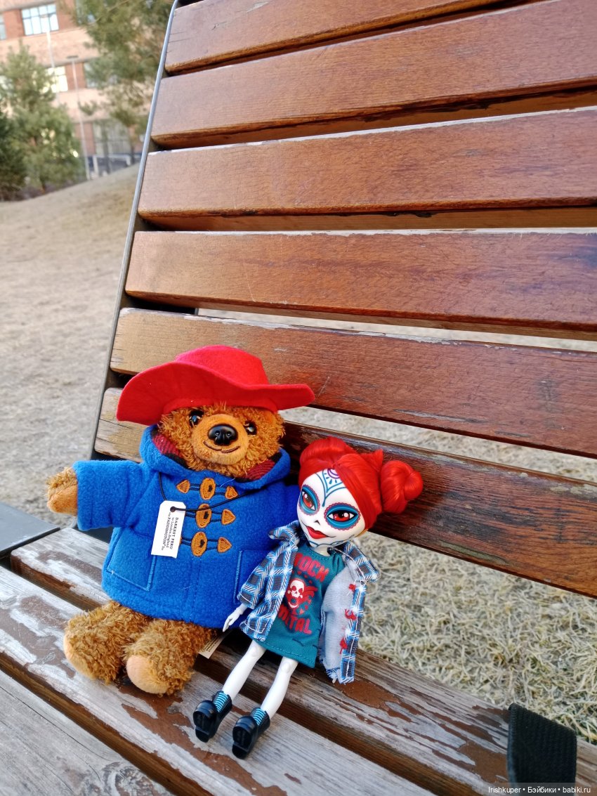 Мистер Паддингтон Браун младший. Не успел приехать, уже освоился (фото 4)