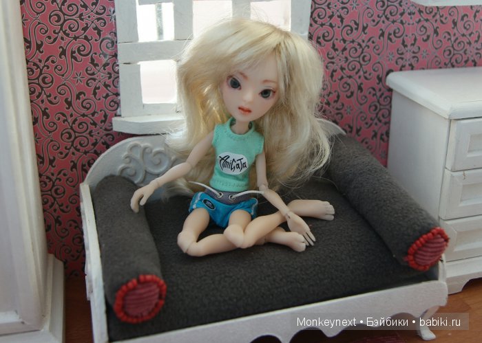 Моя крошка на ладошке Китти