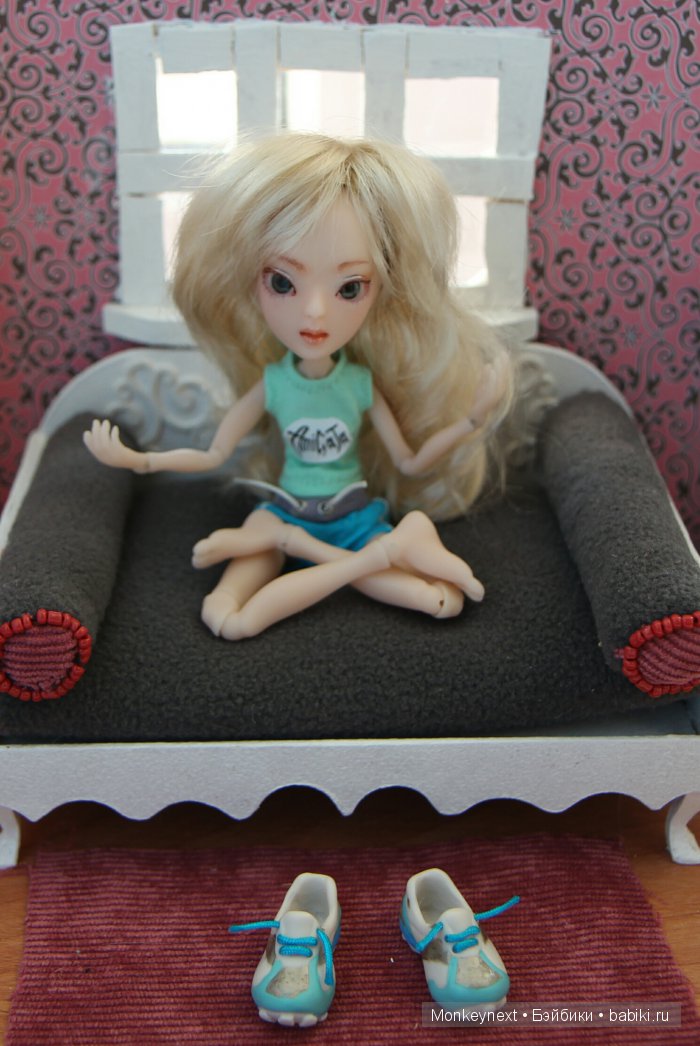 Моя крошка на ладошке Китти