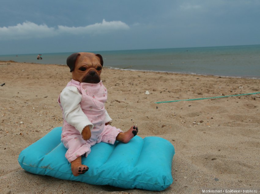 Кимико вернулась с поездки на море