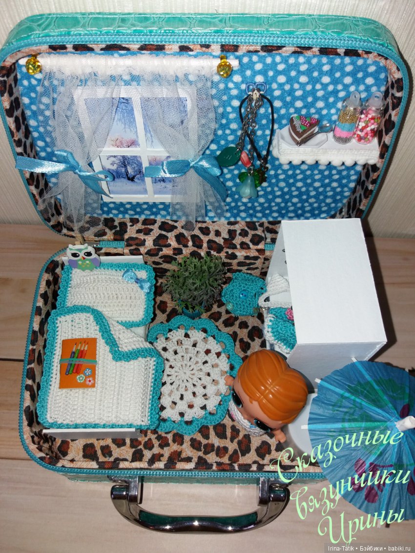 Домик-чемоданчик для кукол Лол (фото 2)