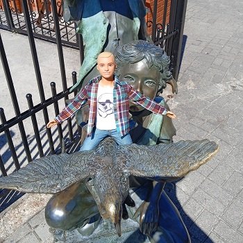 Янтарь, море и карамель.