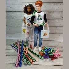 Змеи и сумочки для кукол