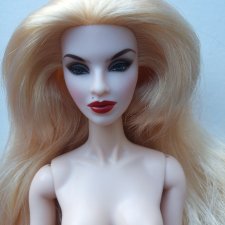 Mademoiselle Jolie "Kiss You in Paris"