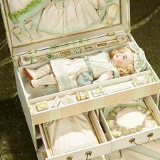 Антикварные куклы с приданным