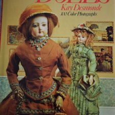 Цветная книга кукол Кей Десмонд
