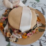 Антикварные шляпка, платье, нижнее белье и сумочка для кукол