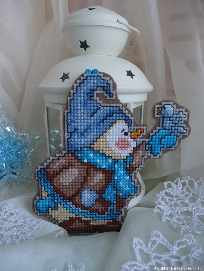 Новогодние украшения с вышивкой