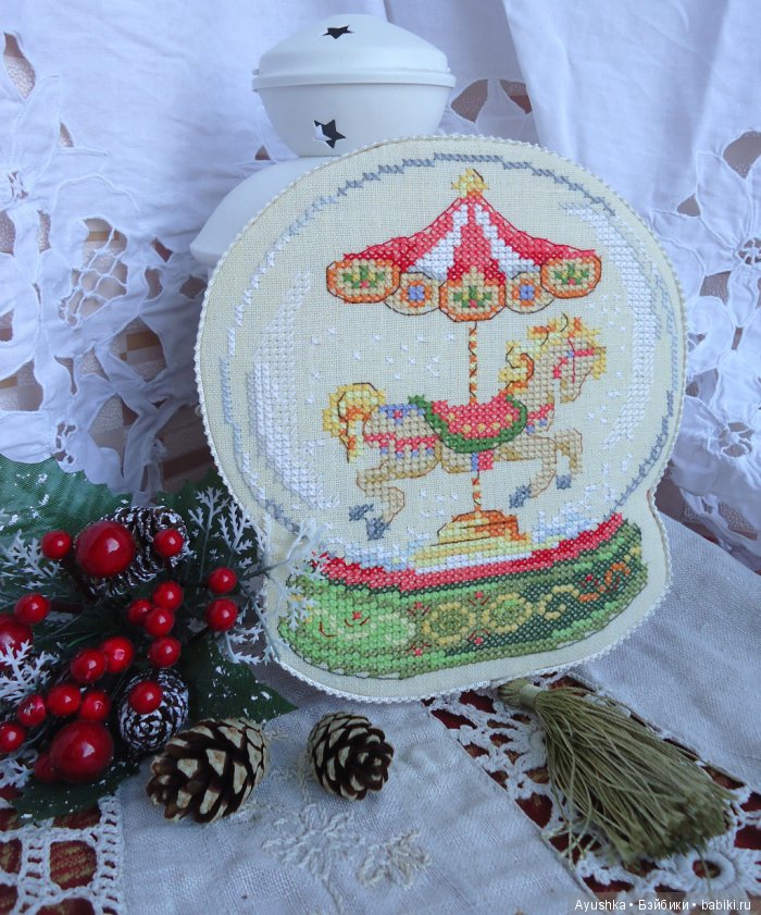 Новогодние украшения с вышивкой (фото 4)