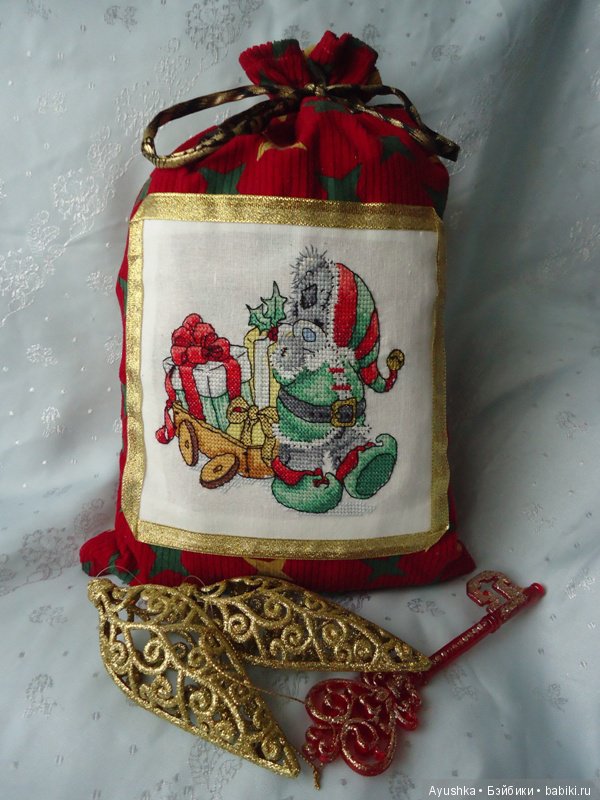 Новогодние украшения с вышивкой