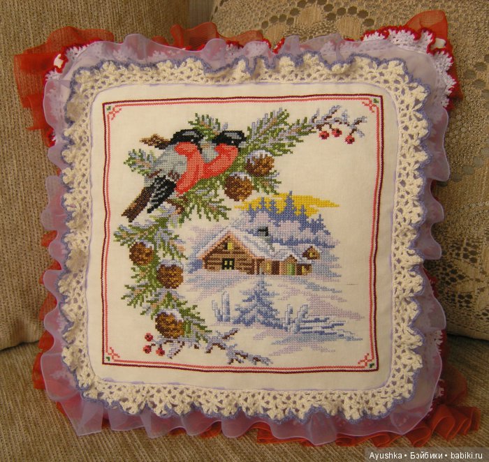 Новогодние украшения с вышивкой