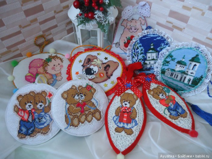 Новогодние украшения с вышивкой
