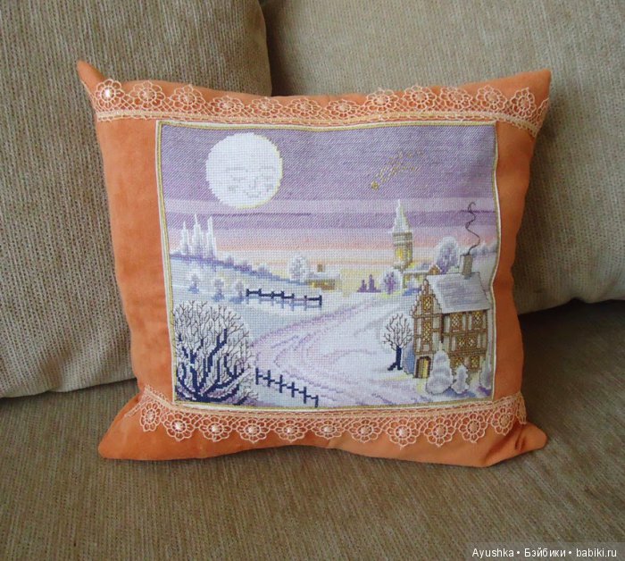 Новогодние украшения с вышивкой