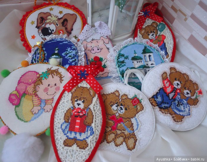 Новогодние украшения с вышивкой