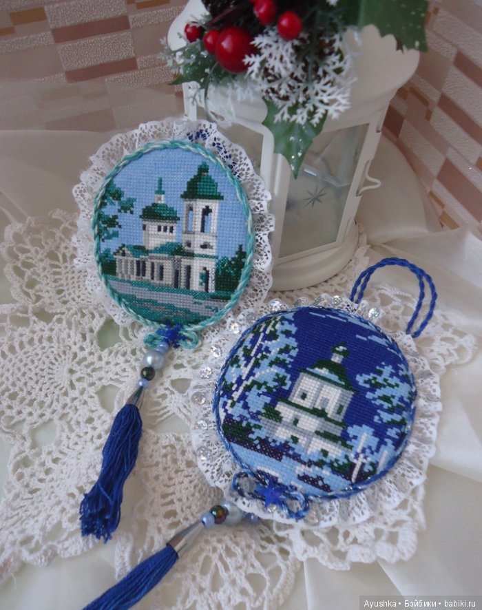 Новогодние украшения с вышивкой