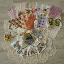 Лот винтажных материалов для творчества (вышивка, вязаные изделия, ткани)