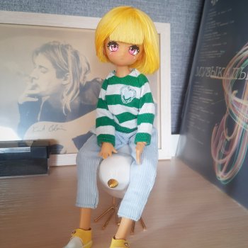 Новенькая. Ко мне приехала лимонная зайка)).