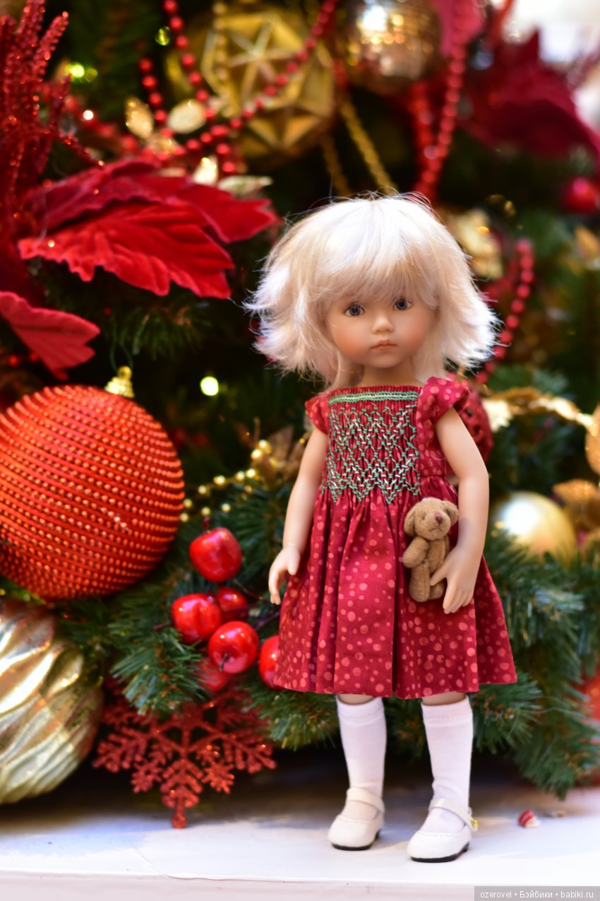 Всех, кто празднует этот праздник сегодня - с Рождеством