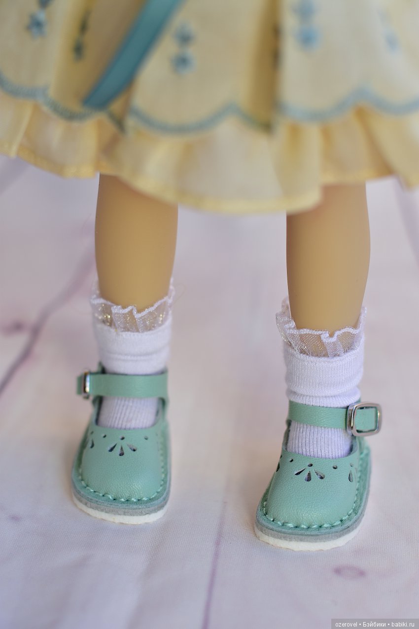 Куклы тоже любят новую обувь - 2