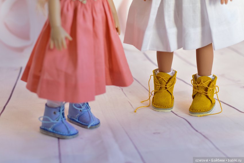 Куклы тоже любят новую обувь - 2