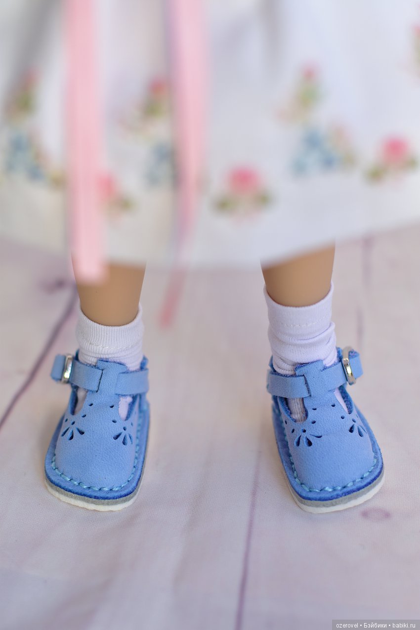 Куклы тоже любят новую обувь - 2