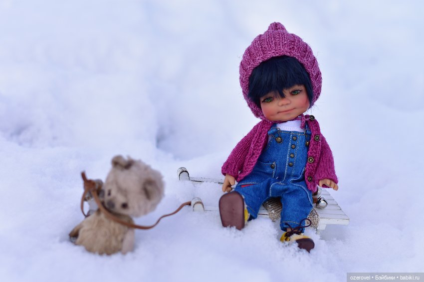 Что делать на улице весной??? Только кататься на санках