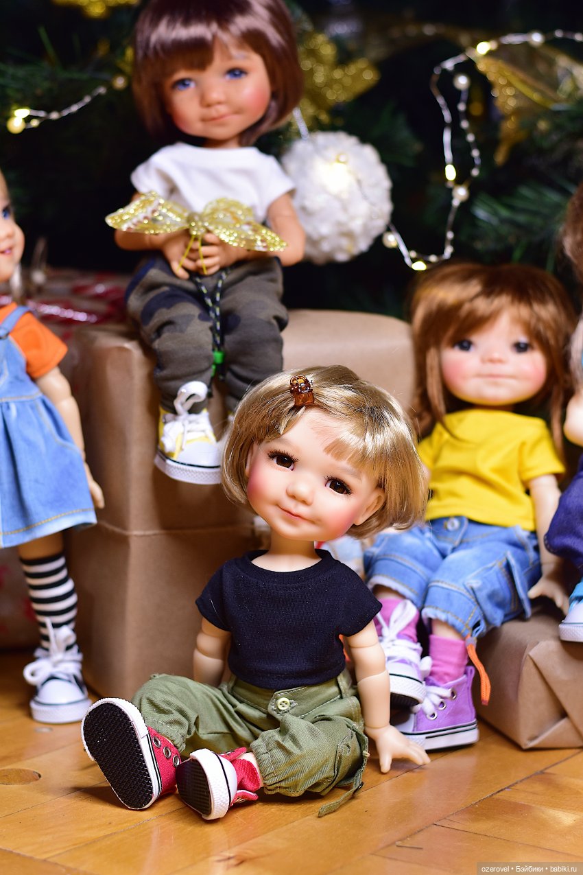 Елку нарядили, подарки приготовили.. устали.. присели отдохнуть | Бэйбики Елку нарядили, подарки приготовили.. устали.. присели отдохнуть (фото 5)