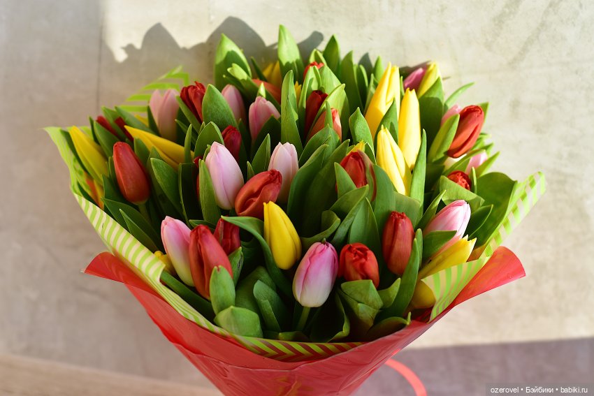 Кто сказал, что куклы не любят цветы