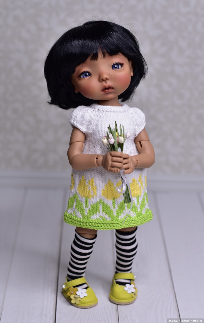 Кто сказал, что куклы не любят цветы