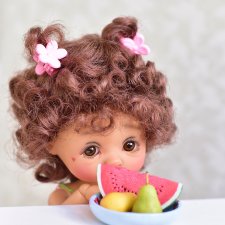 Лето. Девочка. Арбуз