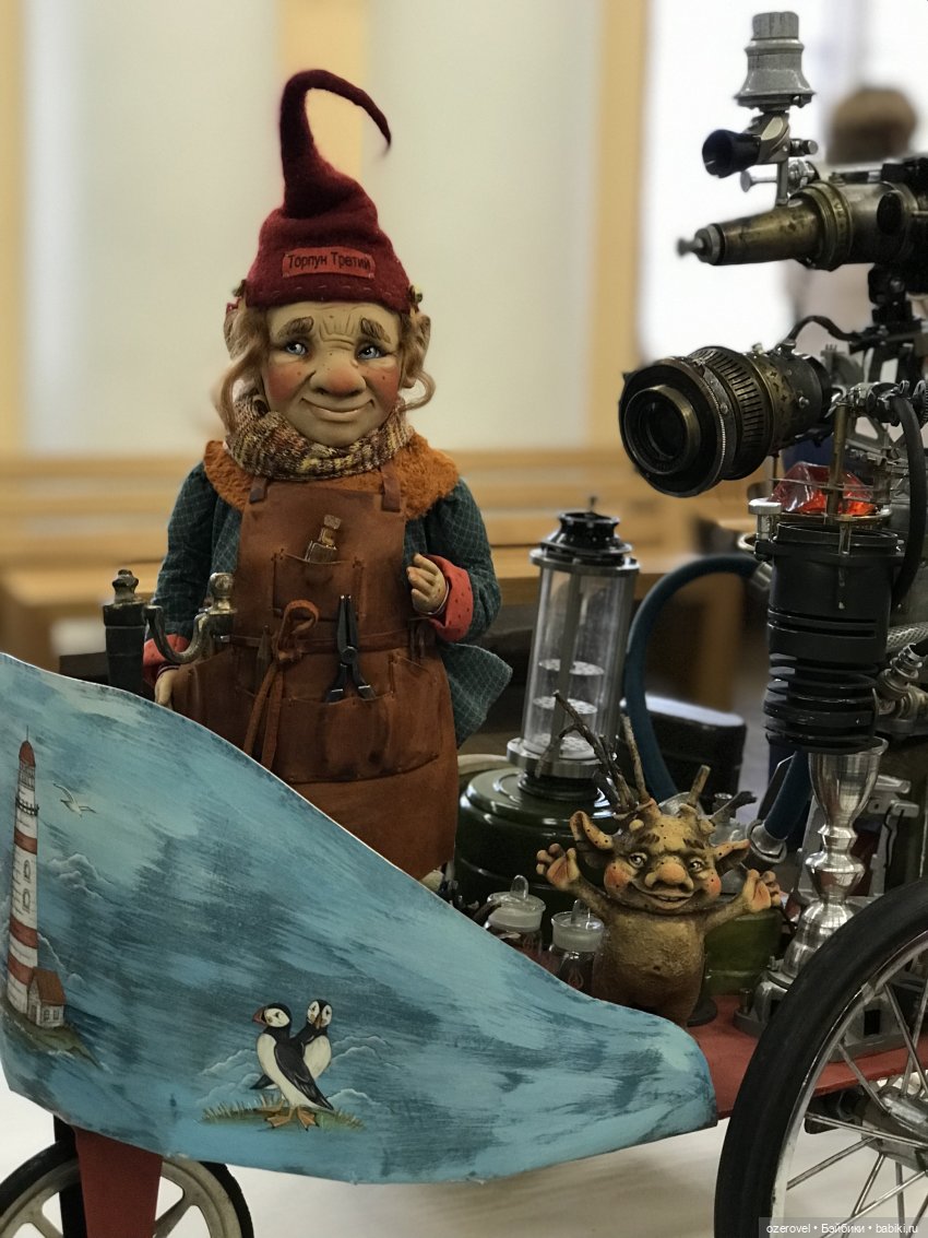 Новый год в сентябре или Международная Арктическая выставка кукол