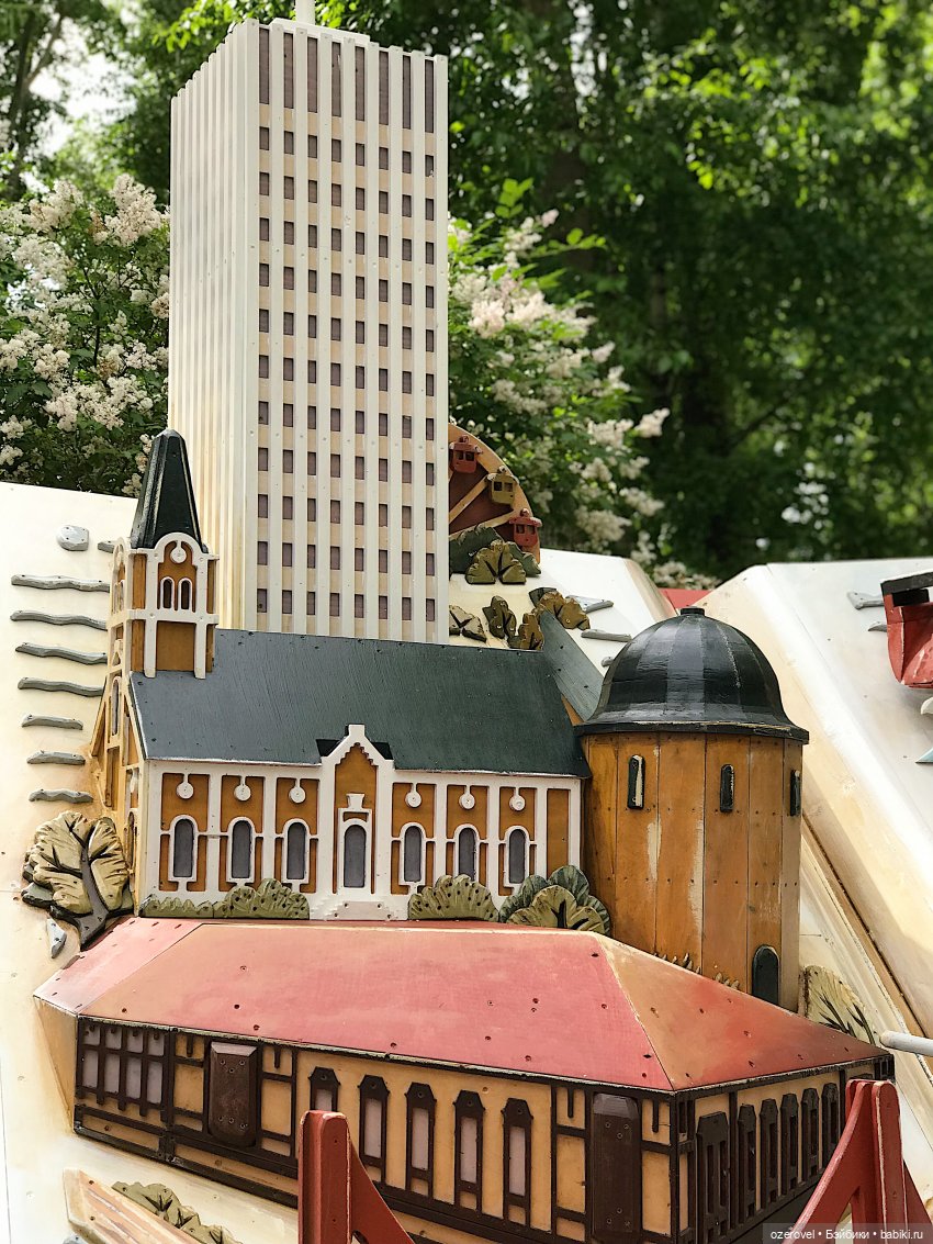 Белый июнь — Музеи кукол и фабрики игрушек: фоторепортажи