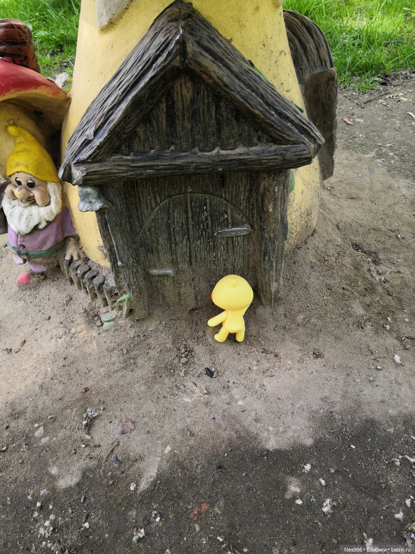 Девочка и попугай — Коллекционные игрушки и фигурки: Lego