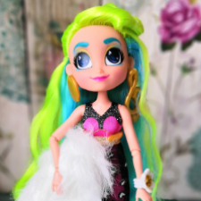 Ошибка Деда Мороза, Hairmazing Prom Perfect Harmony