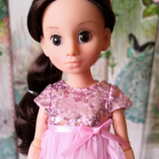 Мирэя, примерка обуви от разных кукол