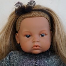 Donna от Endisa, особенная девочка с шикарной прической